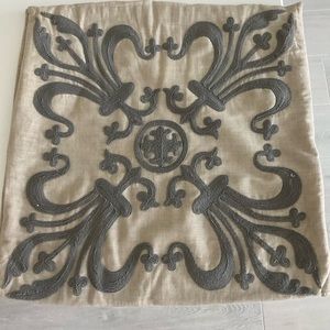 💯 Authentic Mint Condition Restoration Hardware 22” Square  Linen Pillow Covers